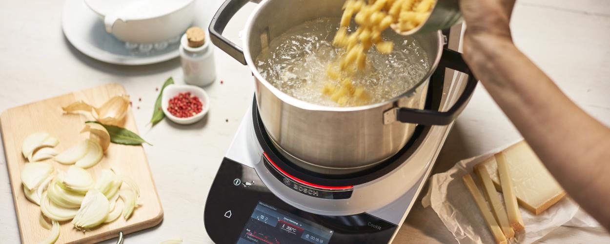 Nudlen kochen im Cookit  - bis zu 1 kg Pasta passen in den Topf